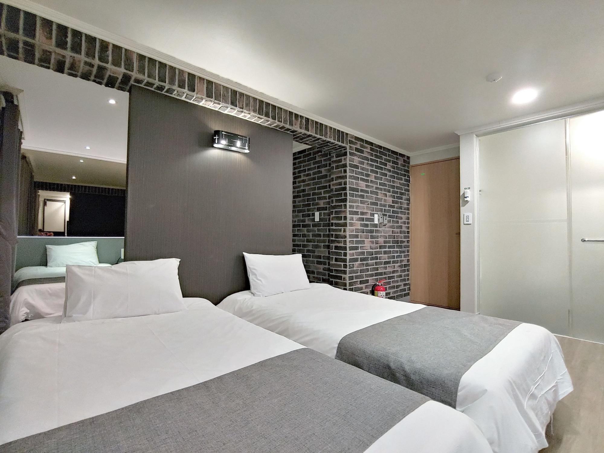 Hotel Tong Yeondong Jeju Exterior photo